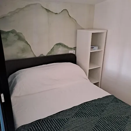 Dans Le Apartment Nice